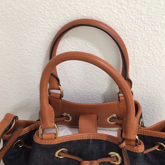 EUC. MICHAEL KORS Denim Blue Drawstring Straw Bucket Top Handle/Crossbody Bag - Picture 15 of 16